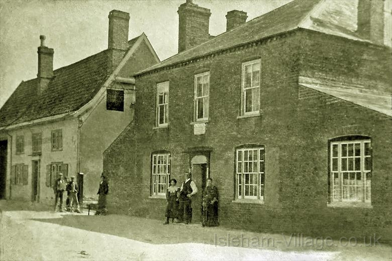 millstreet1908 - Copy.jpg - Church Street, The Griffin (left) and The White Horse  1908